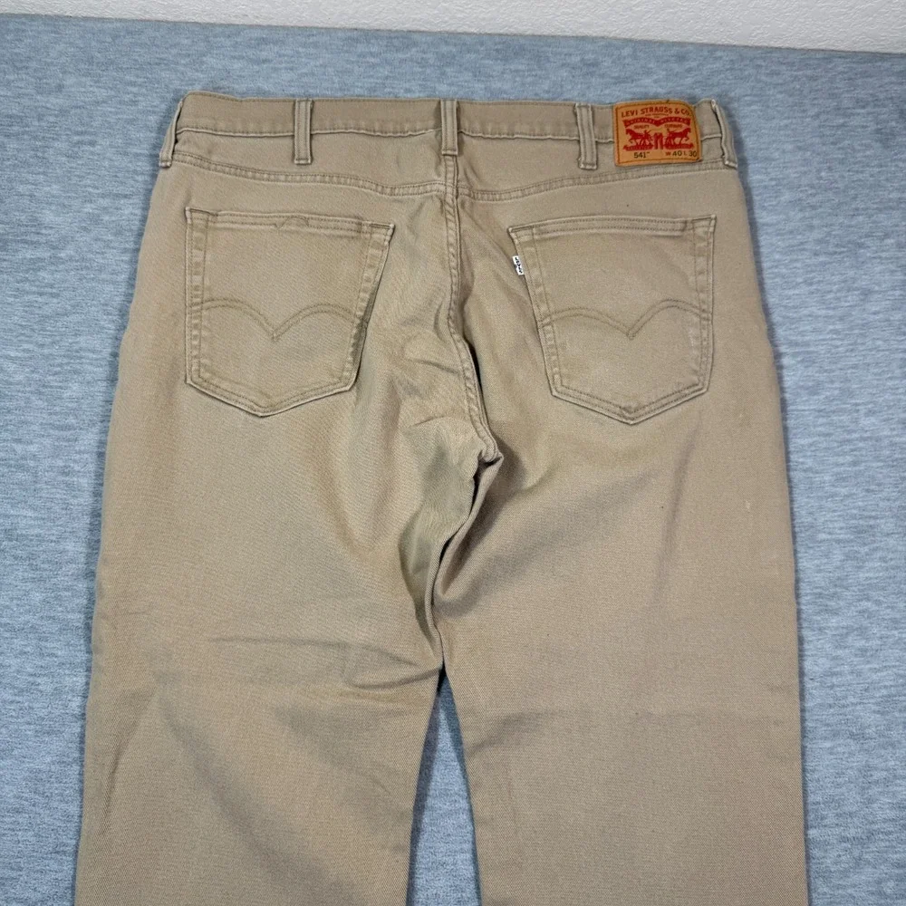 Levis Jeans Mens 40x30 Beige 541 Athletic‎ Tapered Mid Rise Stretch Light Wash